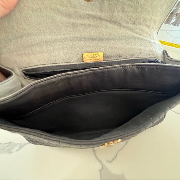 Bally - Double Flap Quilted Lamb Skin Shoulder Bag - Black - Vintage - EUC - Picture 10 of 17